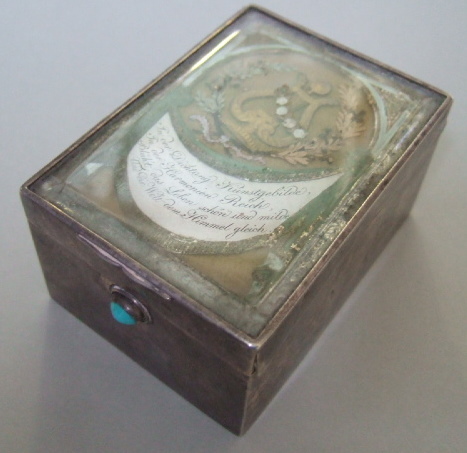 Appraisal: A late Victorian silver rectangular hinge lidded box the lid