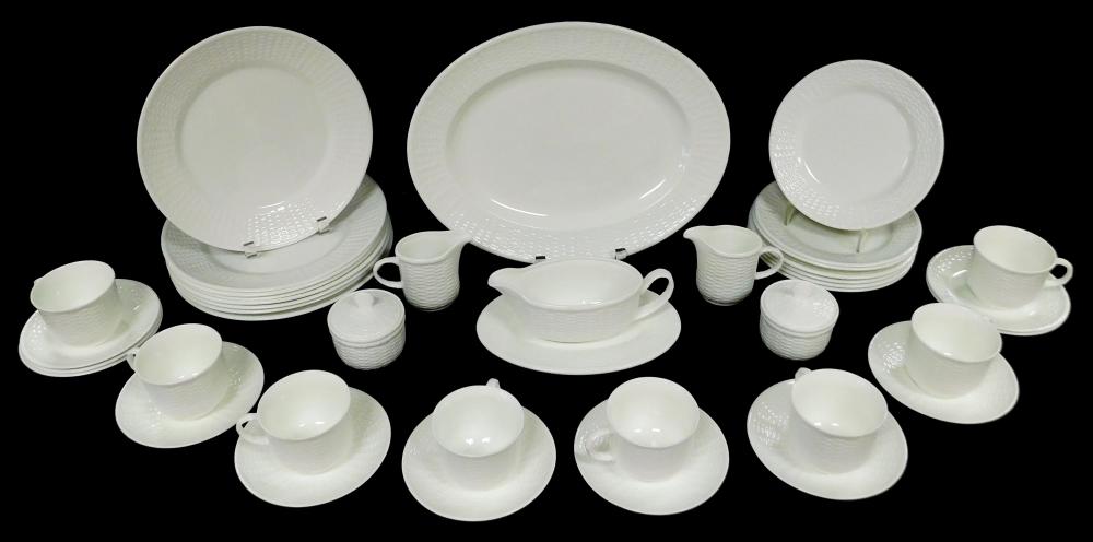 Appraisal: Wedgwood Coalport bone china forty pieces George Davis Nantucket pattern