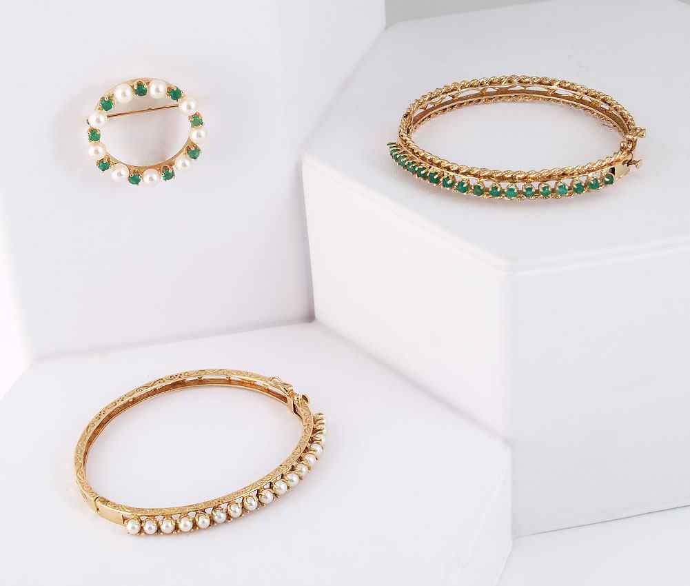 Appraisal: TWO K GOLD BANGLE BRACELETS AND PIN K yellow gold