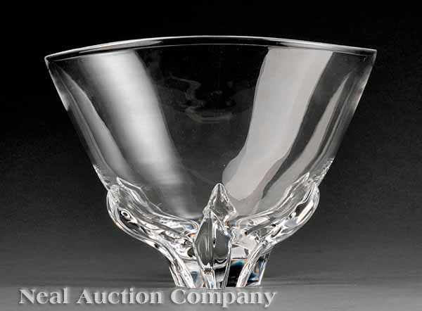 Appraisal: A Large Steuben Glass Deep Flower Bowl leaf-form molded base