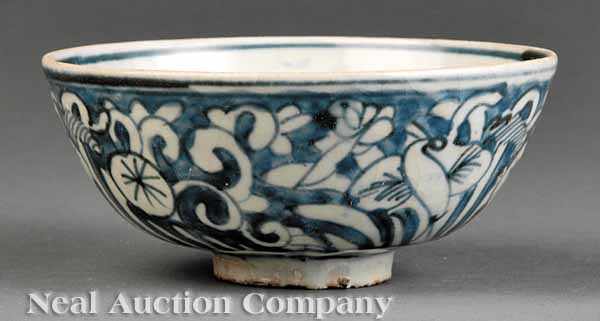 Appraisal: A Chinese Blue and White Zhangzhou Type Porcelain Bowl possibly