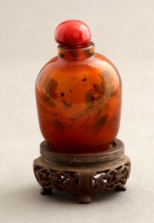 Appraisal: Chinese Reverse Painted Glass Snuff Bottle on Stan Chinese Reverse