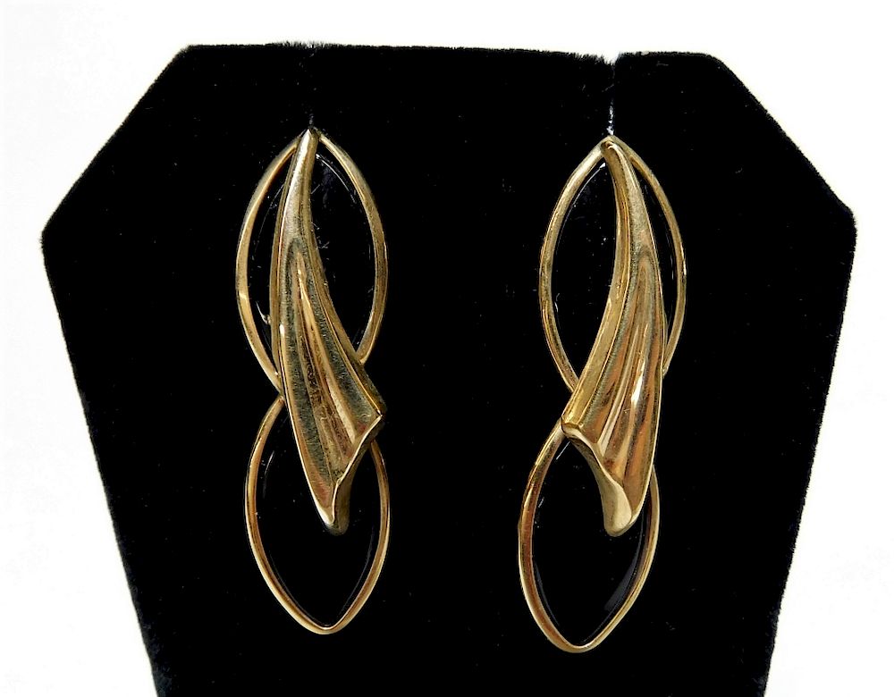 Appraisal: PR K Gold Onyx Geometric Earrings United States th Century