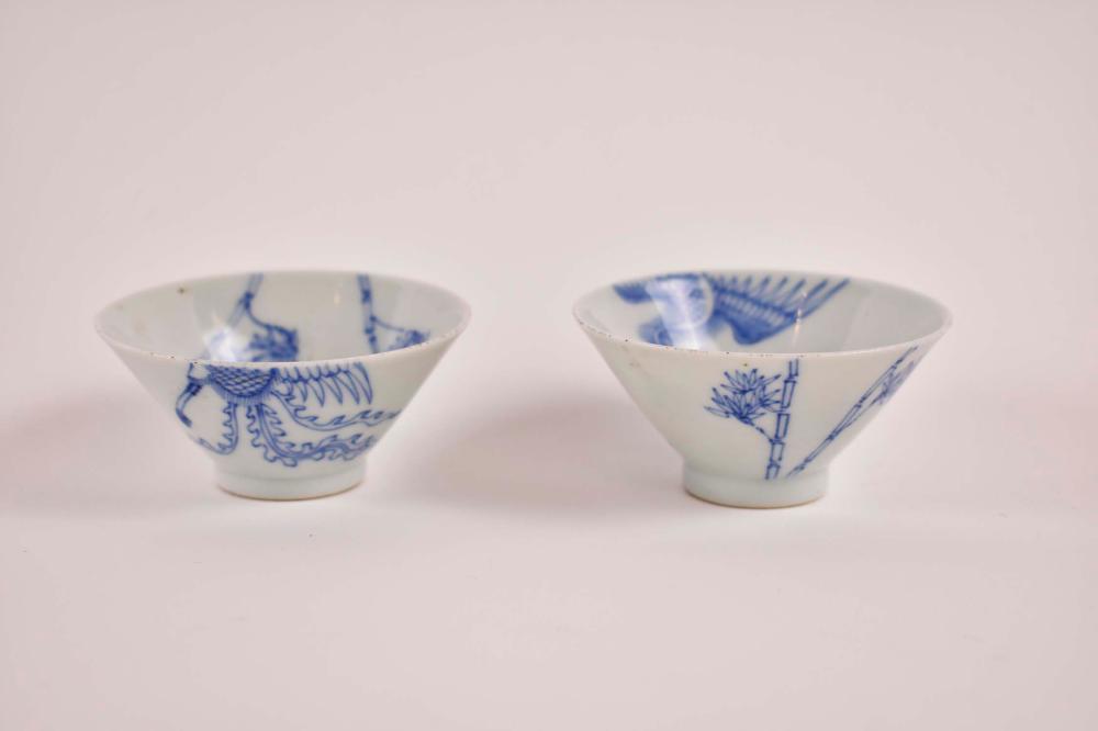 Appraisal: PAIR OF CHINESE BLUE AND WHITE PORCELAIN TEA BOWLSThe undersides