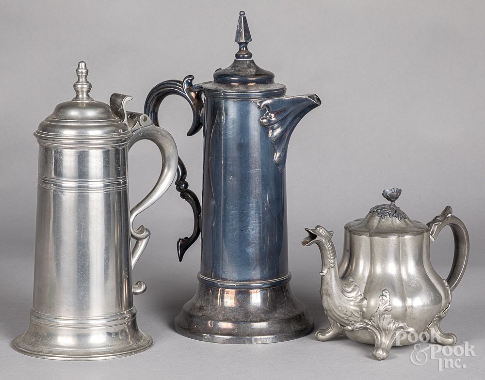 Appraisal: English pewter flagon English pewter flagon with touchmark WN h