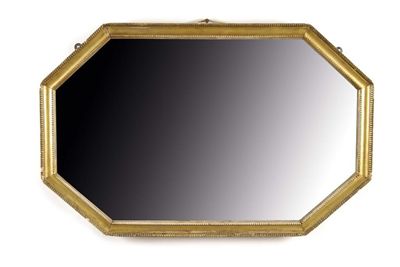 Appraisal: A th century octagonal giltwood and gesso wall mirror with