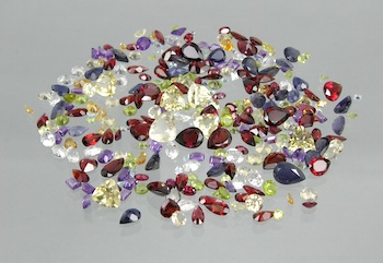 Appraisal: A Lot of Carats of Loose Gemstones A collection of