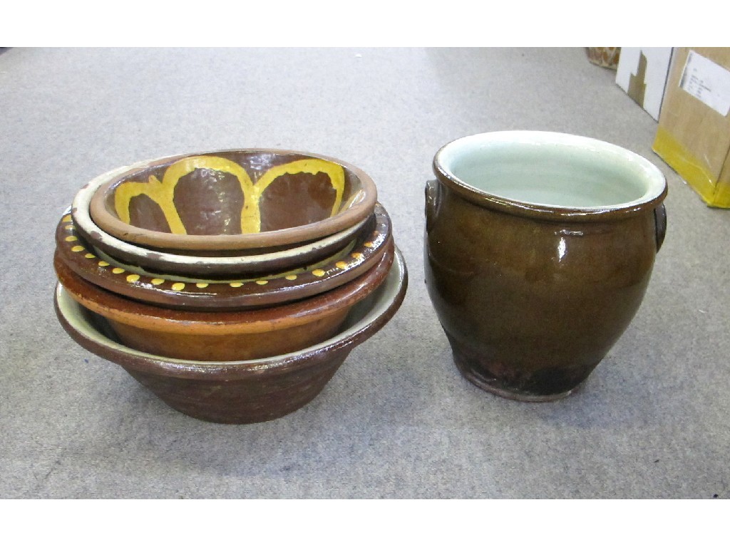 Appraisal: Five Slipware bowls and a stoneware crock