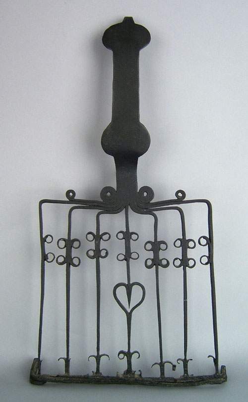 Appraisal: Wrought iron griddle early th c with scroll and heart