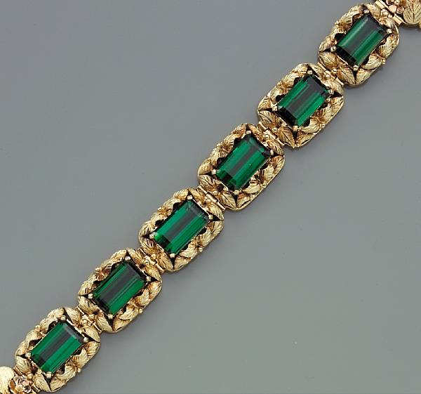 Appraisal: A green tourmaline bracelet mounted in eighteen karat gold length