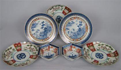 Appraisal: Assorted Chinese export porcelain Comprised of five dishes and two