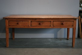 Appraisal: A th century Welsh pine kitchen table x x cm