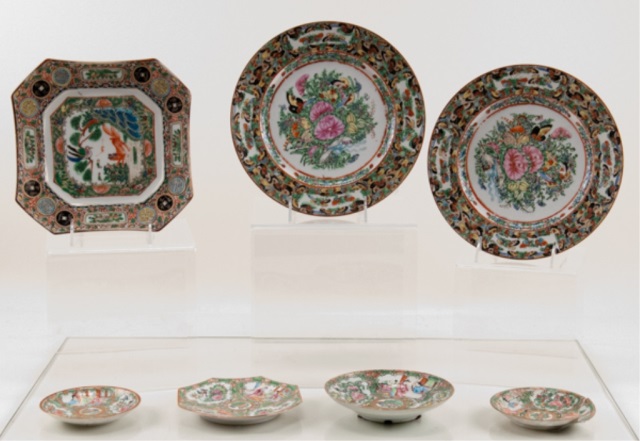 Appraisal: To include smaller early Rose Medallion pieces - saucers one