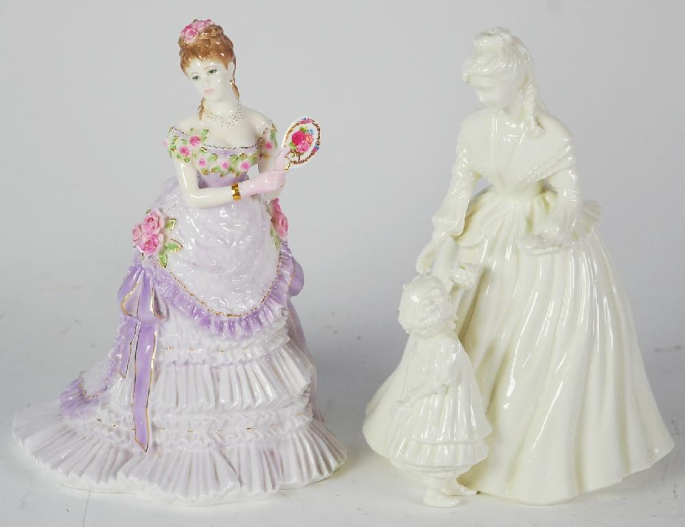 Appraisal: TWO MODERN ROYAL WORCESTER CHINA FIGURES COMPRISING 'A Royal Presentation'