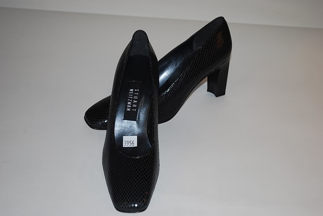 Appraisal: Stuart Weitzman charcoal gray snakeskin pumps Size B Good condition