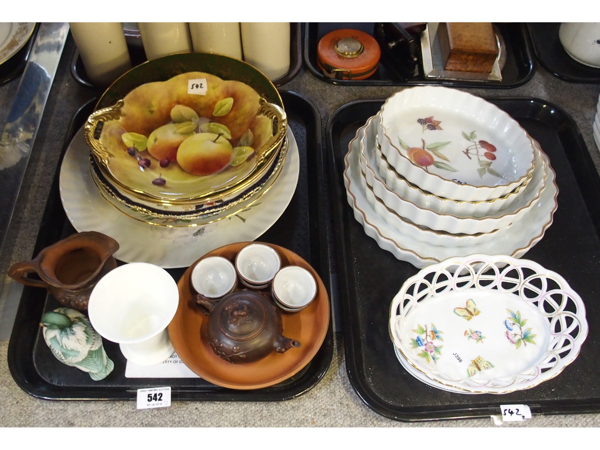 Appraisal: Two tray lots to include Worcester 'Evesham' dishes Chinese Yixing