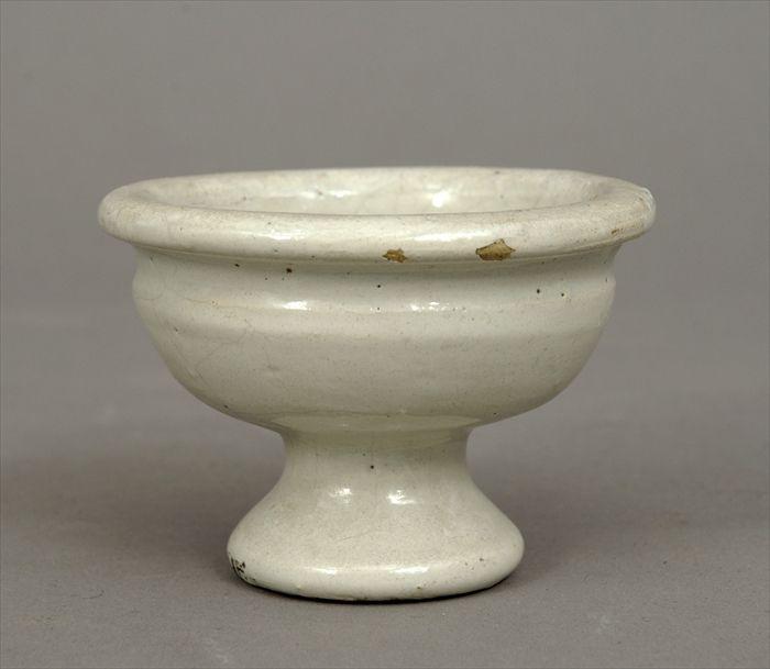 Appraisal: Delft Ointment Pot in in diam