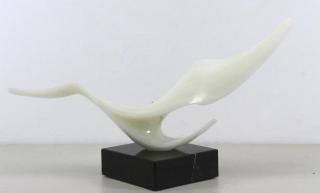 Appraisal: NIERMAN Leonardo Onyx Sculpture Bird Signed on the edge of