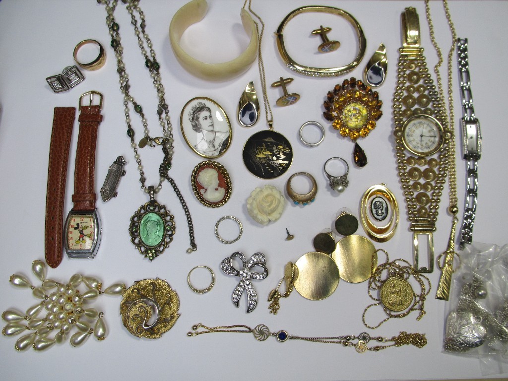 Appraisal: Lot comprising Ingersol Mickey Mouse wrist watch costume brooches etc