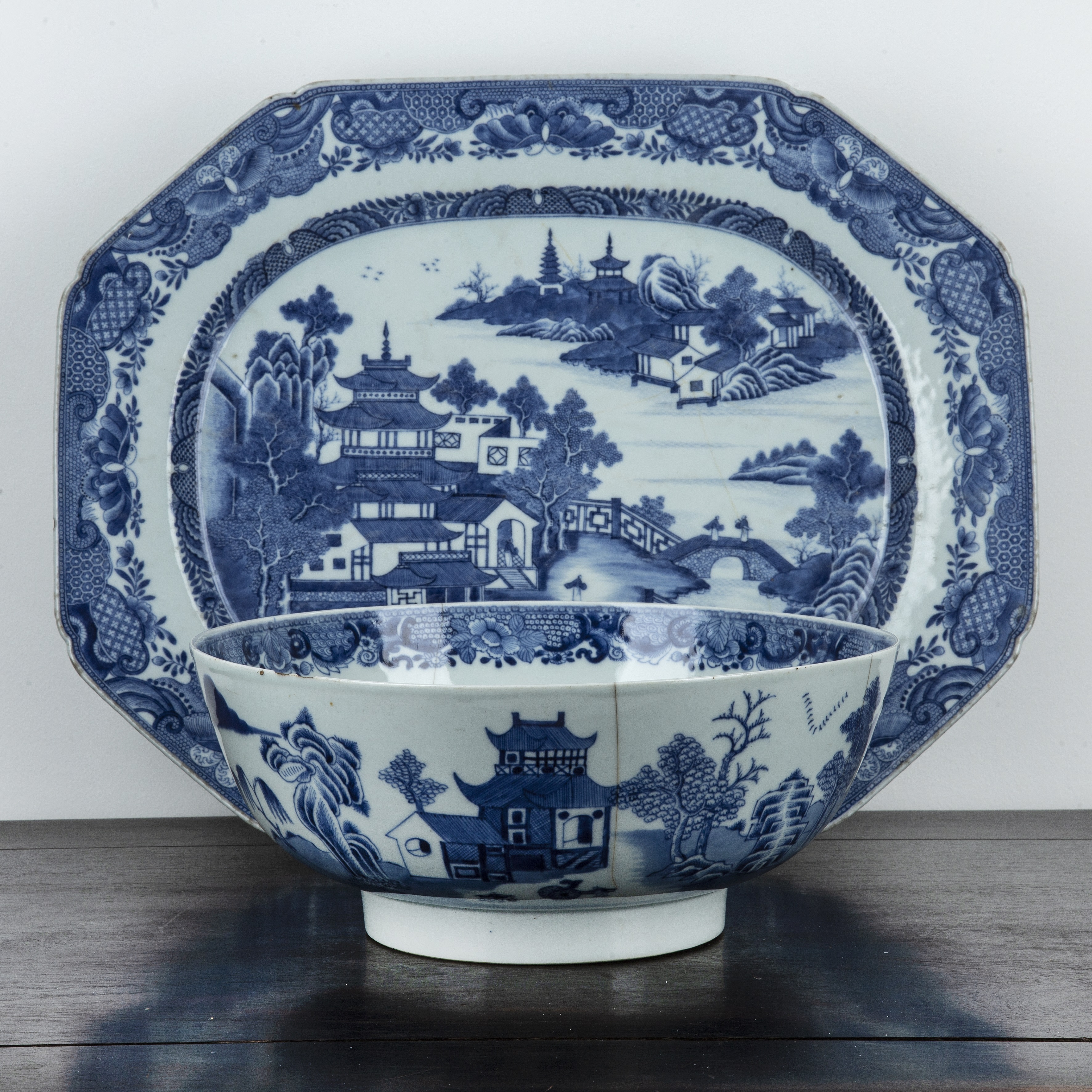 Appraisal: Blue and white porcelain meat plateChinese early th Century of