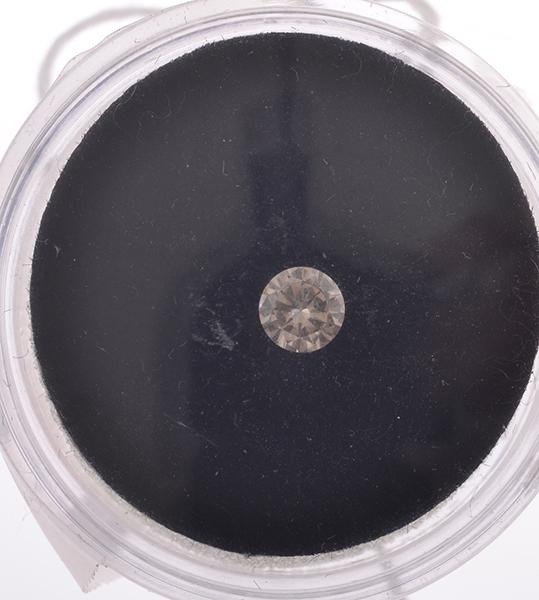 Appraisal: A LOOSE ROUND BRILLIANT CUT DIAMOND TLB WEIGHING APPROXIMATELY CTS