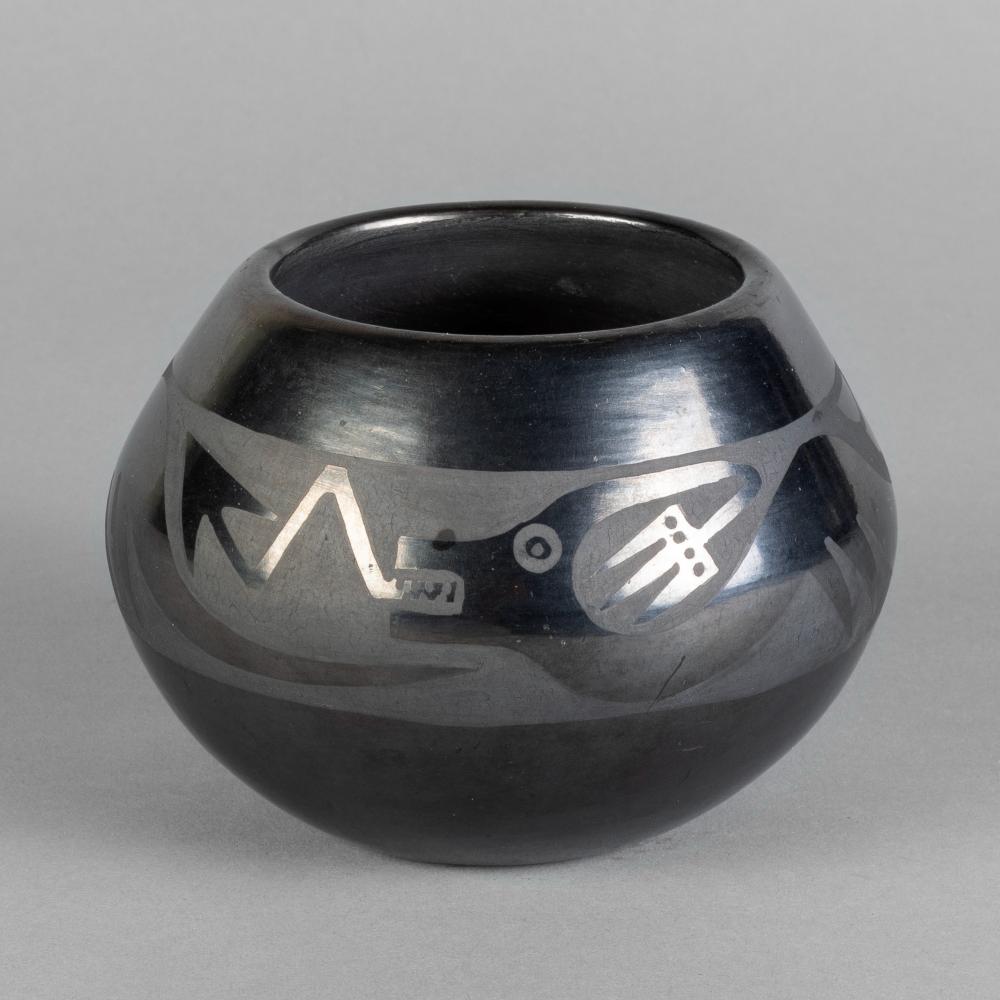 Appraisal: MARIA SANTANA MARTINEZ AVANYU DESIGN BLACKWARE BOWLMaria Santana Martinez San