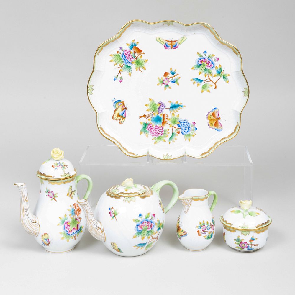 Appraisal: Herend Porcelain Tea and Coffee Service in the 'Queen Victoria'