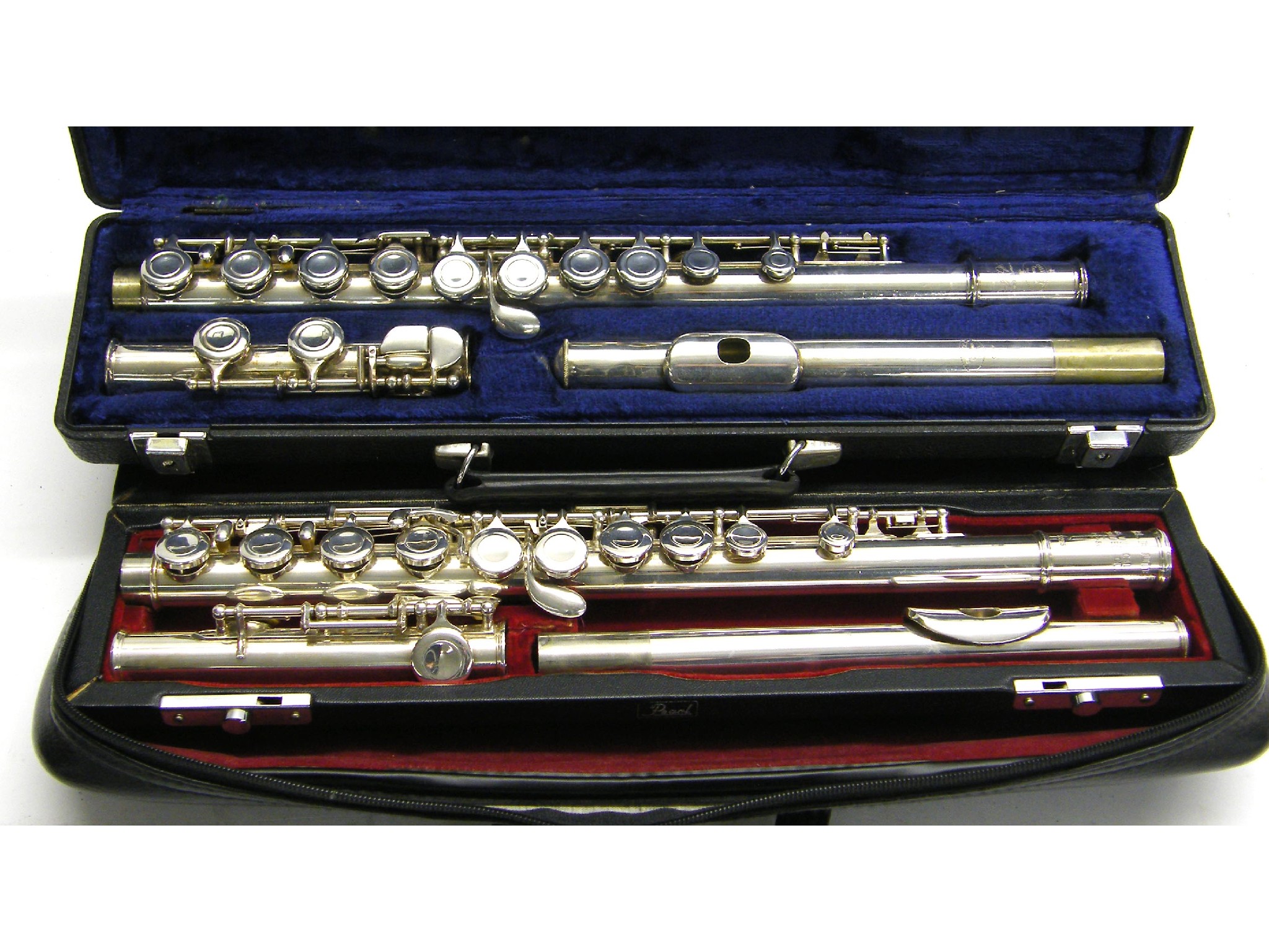 Appraisal: Pearl PF- metal flute no case together with a Buffet