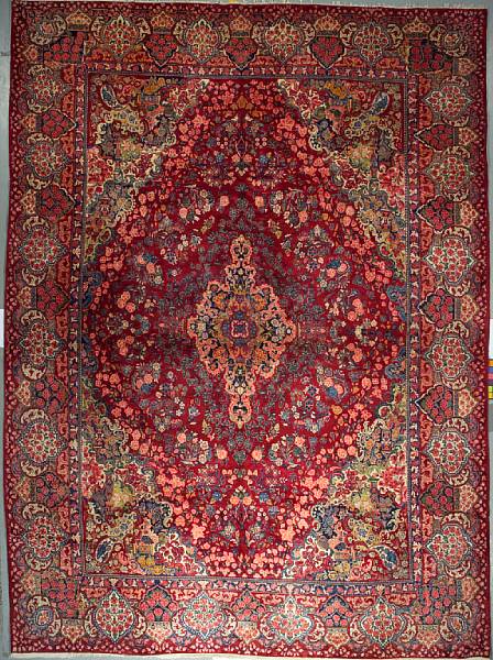 Appraisal: A Sarouk Carpet size approximately ft in x ft in