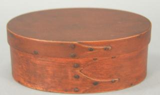 Appraisal: Shaker oval covered three finger box in old red paint