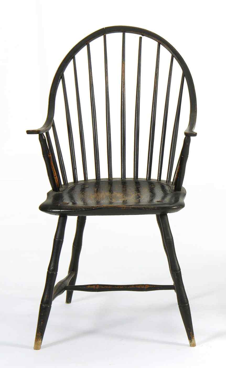 Appraisal: ANTIQUE AMERICAN WINDSOR CONTINUOUS-ARM CHAIRCirca In old black paint Nine-spindle