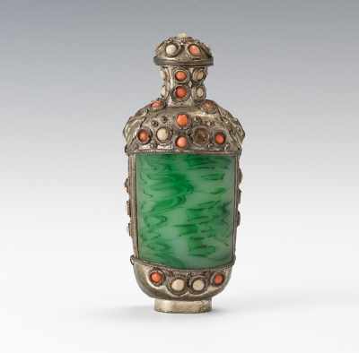 Appraisal: A Chinese Green Mottled Glass Snuff Bottle Footed bottle with