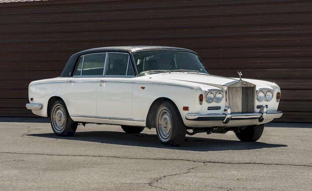 Appraisal: Rolls Royce Silver Shadow DESCRIPTION Rolls Royce Silver Shadow sedan