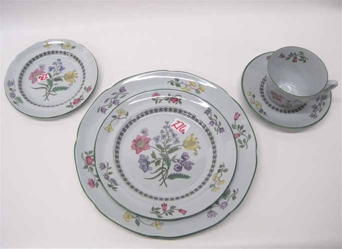 Appraisal: FIFTY PIECE SPODE CHINA SET in the Summer Palace pattern