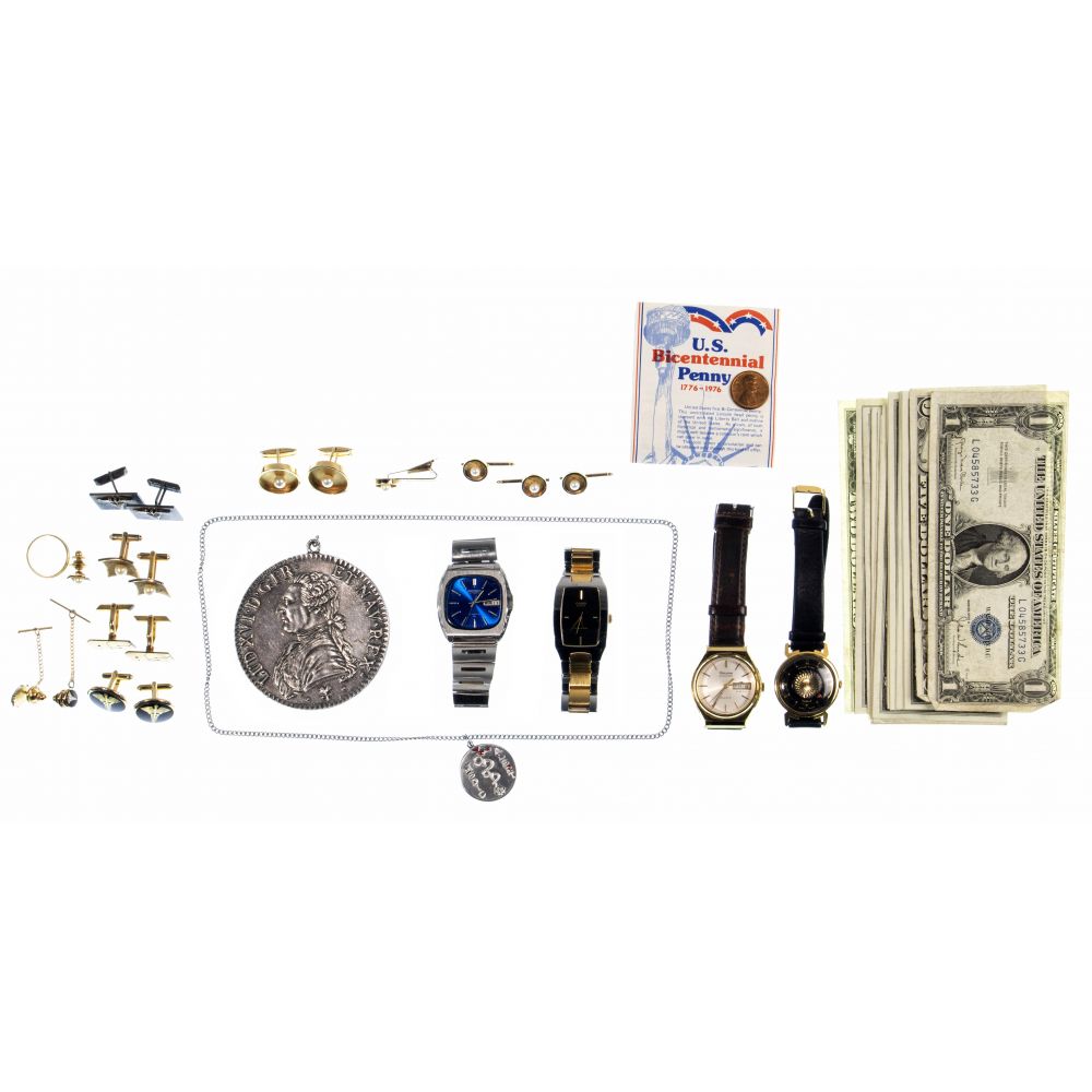 Appraisal: GOLD AND COSTUME JEWELRY WATCHES AND CURRENCY ASSORTMENTJewelry including a