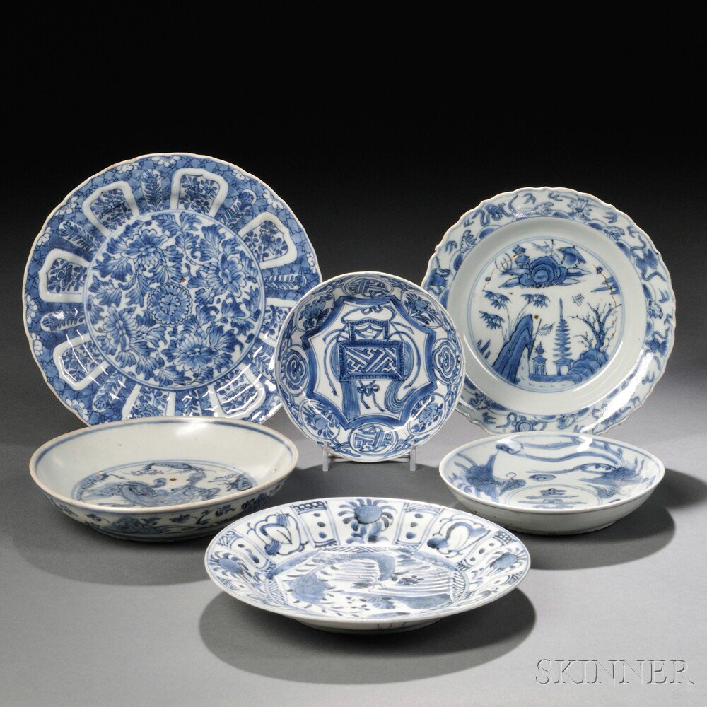 Appraisal: Six Blue and White Dishes China a molded and lobed