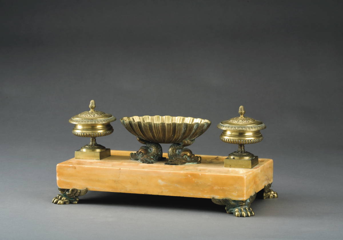 Appraisal: REGENCY MARBLE AND GILT-METAL-MOUNTED STANDISH Fitted with a shell basin