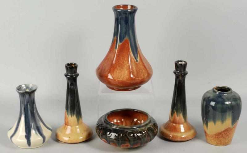 Appraisal: Lot of Muncie Blended Glaze Pottery Pieces Description Includes one