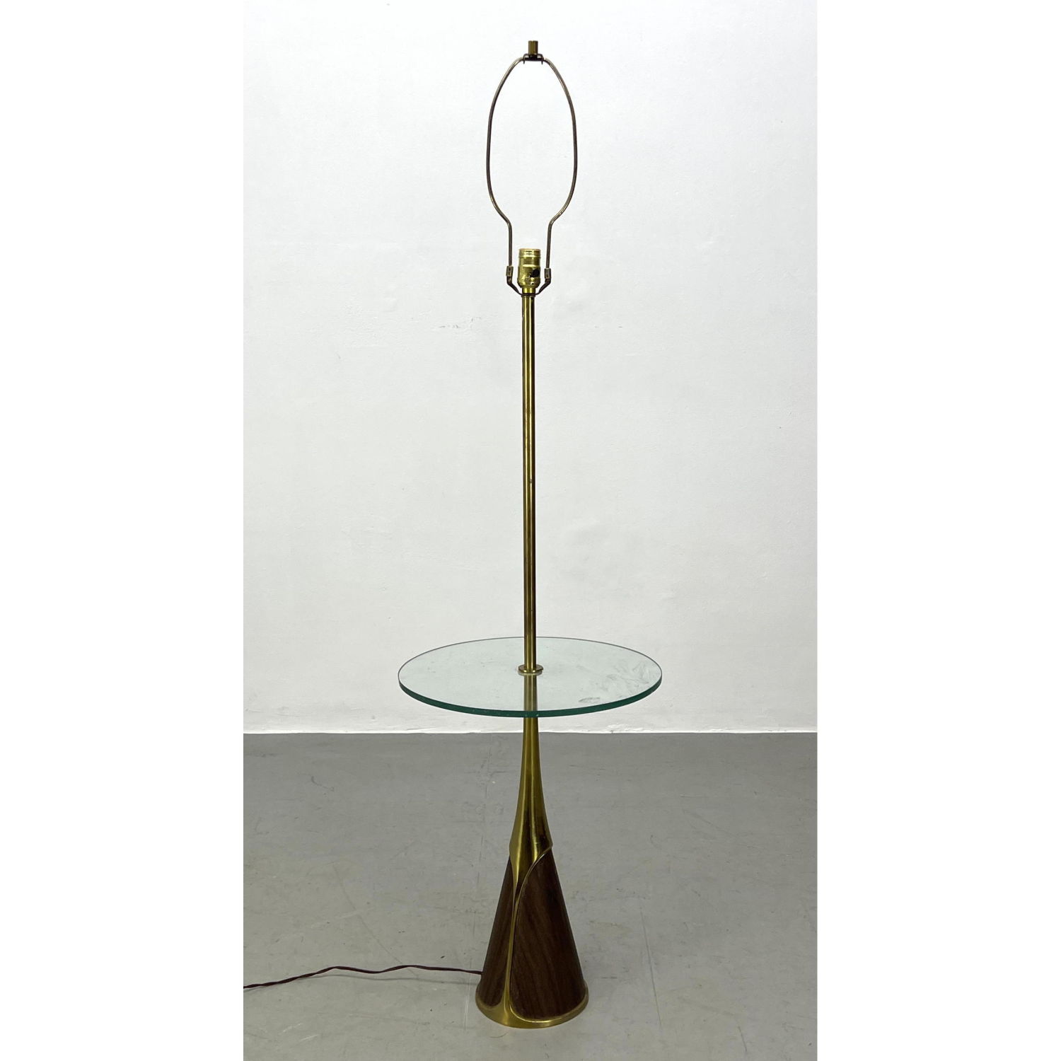 Appraisal: Laurel Lamp Brass tone with wood accent details Glass Table