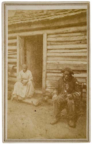 Appraisal: PHOTOGRAPHY Slave quarters Group of three cartes-de-visite showing slave quarters