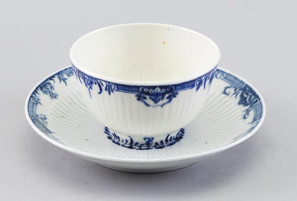 Appraisal: FIRST PERIOD DR WALL WORCESTER BLUE AND WHITE PORCELAIN CUP