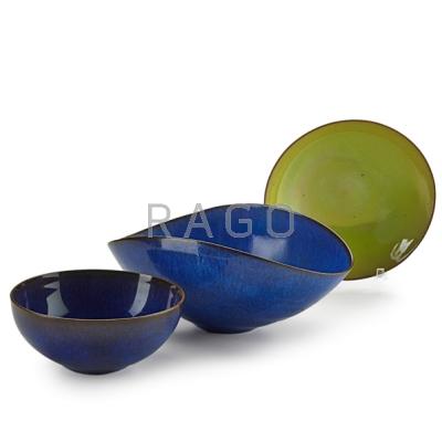 Appraisal: OTTO AND GERTRUD NATZLER Three small bowls Los Angeles CA