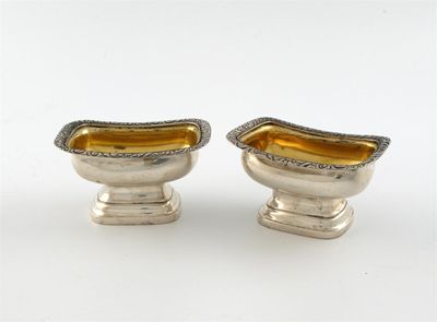 Appraisal: A pair of early th century Scottish provincial silver salt