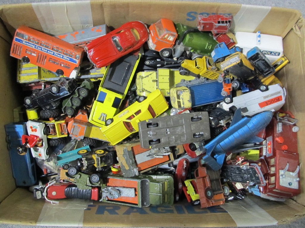 Appraisal: Box of assorted toy vehicles