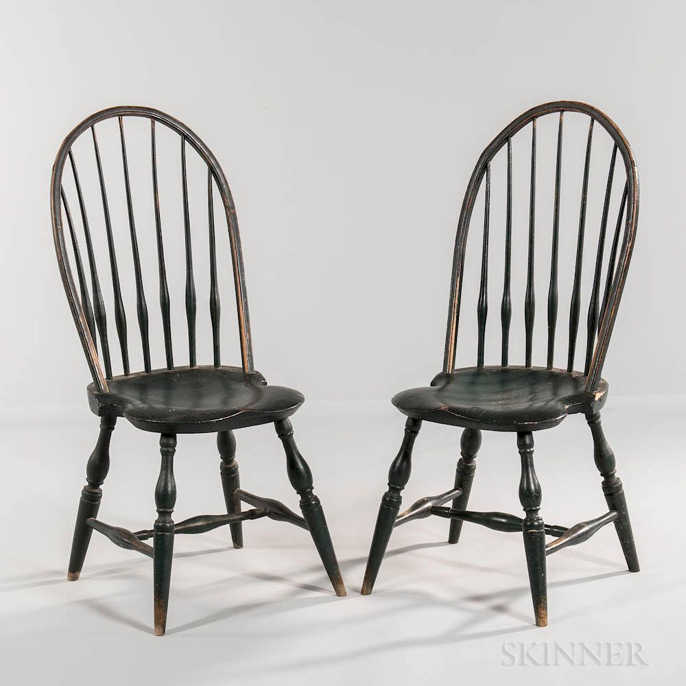 Appraisal: Pair of Green-painted Bow-back Windsor Side Chairs Pair of Green-painted