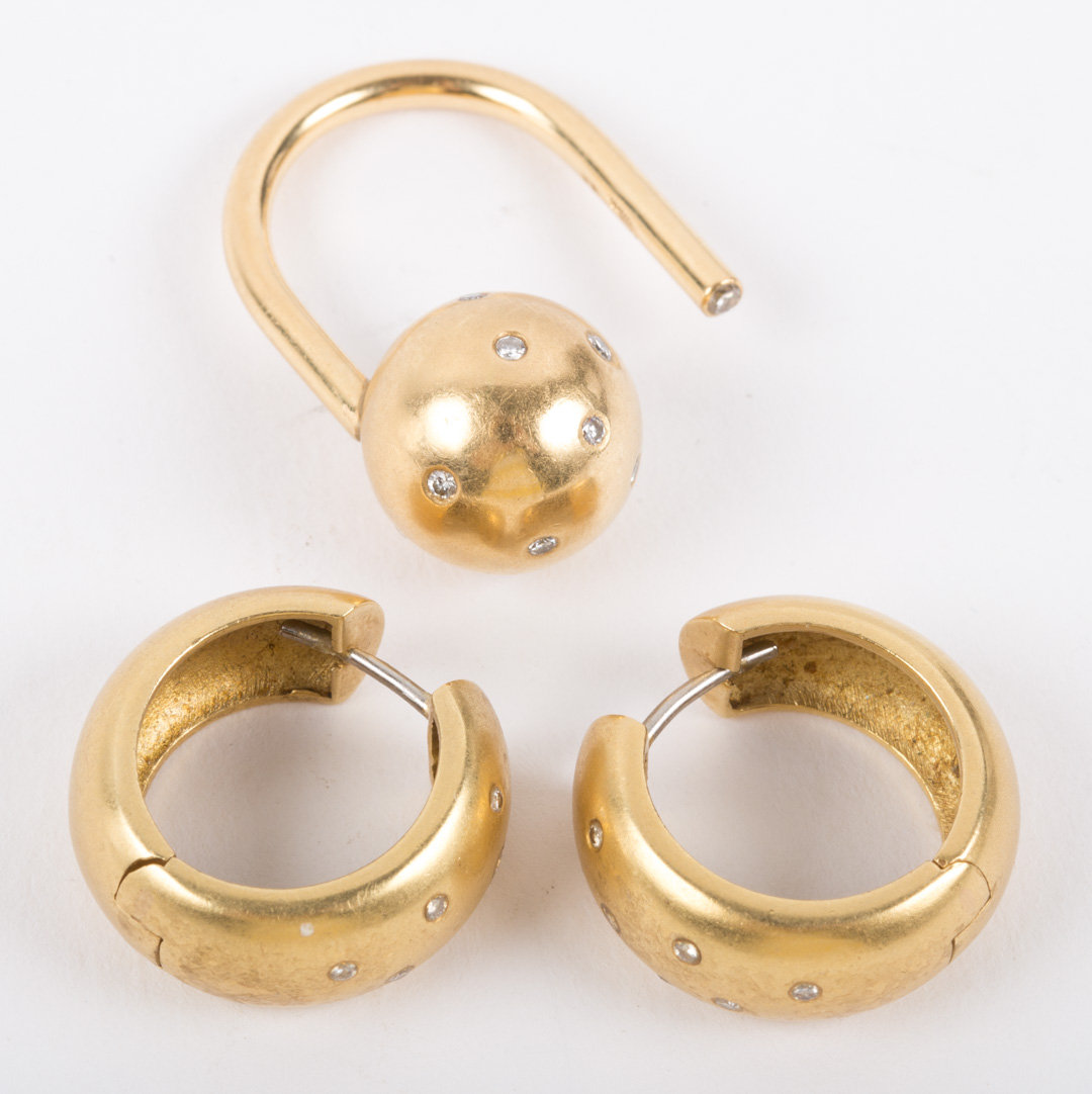 Appraisal: An Etienne Perret k Ring Earrings Etienne Perret k yellow