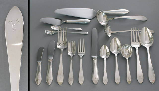 Appraisal: TIFFANY STERLING FLATWARE SET STORAGE CHEST pieces Flatware in the