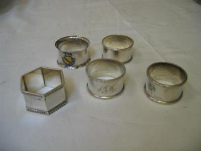 Appraisal: A PAIR OF NAPKIN RINGS with reed and ribbon borders