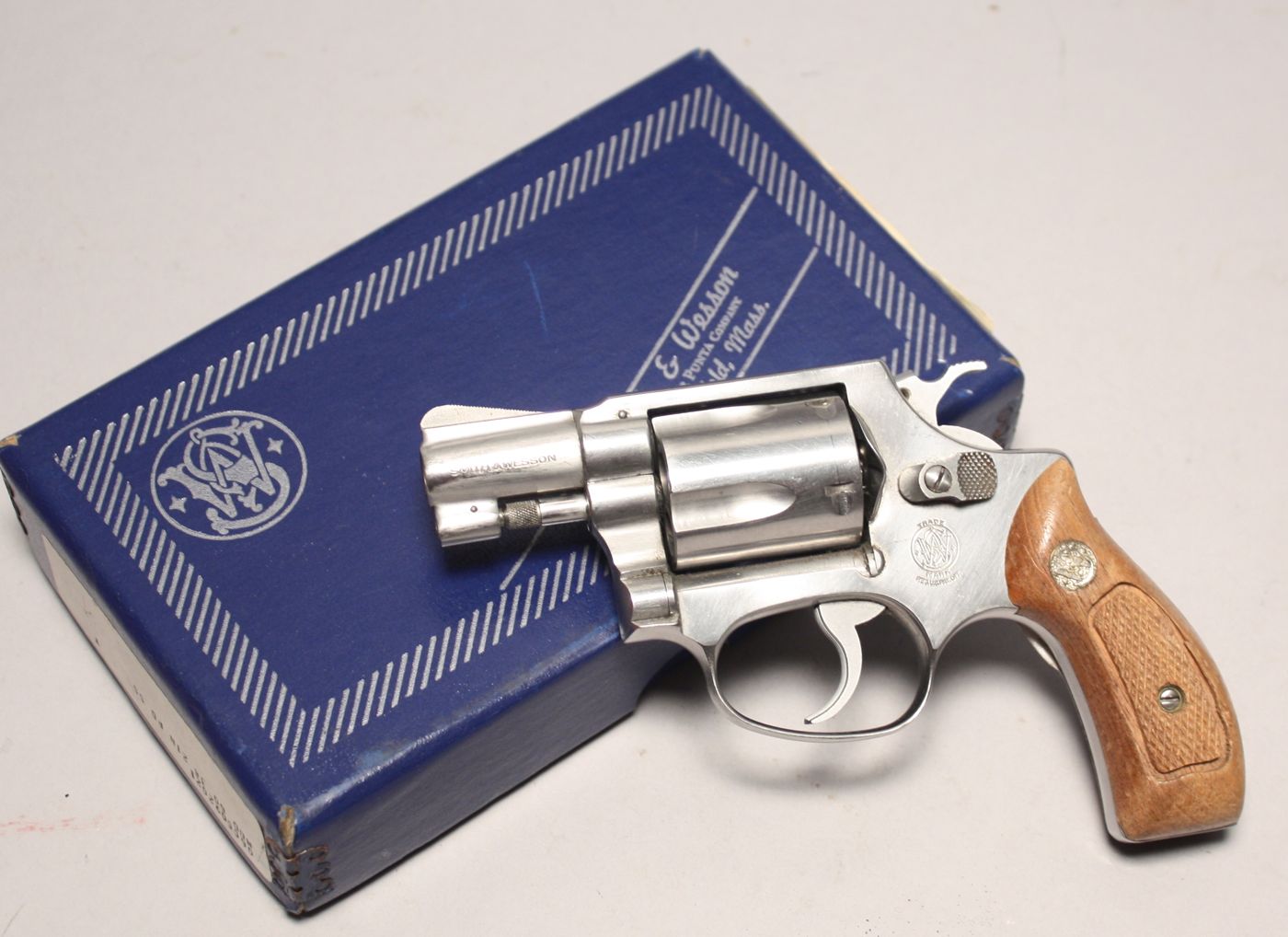 Appraisal: SMITH WESSON MODEL REVOLVER cal Serial Stainless steel finish Smith