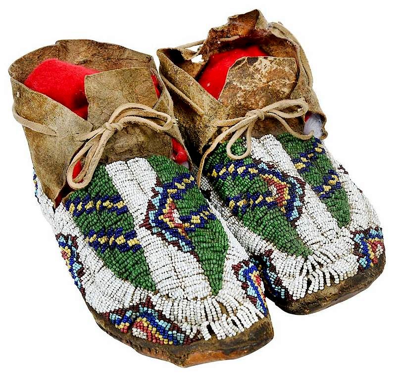 Appraisal: Men's Beaded Hide Moccasins early th century possibly Lakota fully